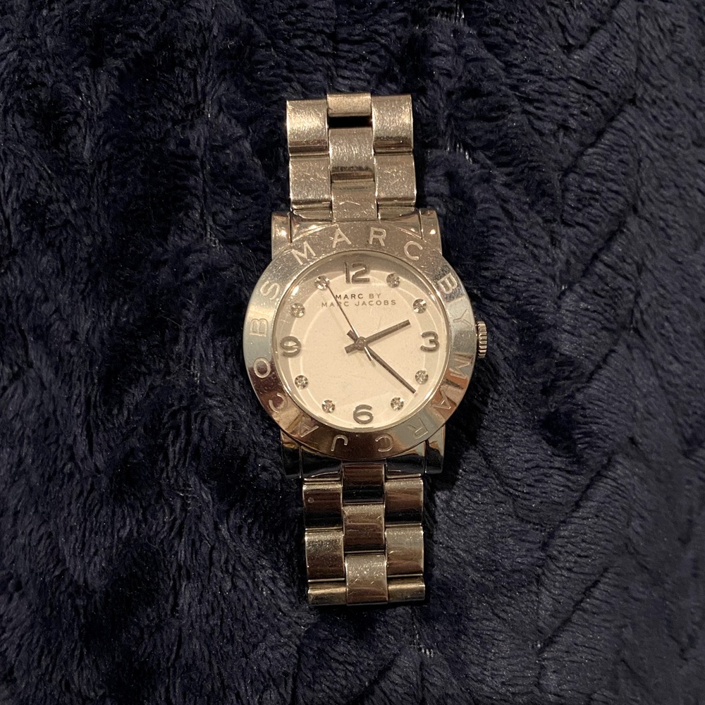 Marc Jacobs Silver Women’s Watch - White Face w. Silver Hands & Diamond Numbers